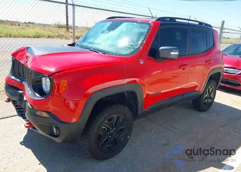2018 Jeep Renegade Trailhawk 4X4 из США, поврежденный, VIN ZACCJBCB0JPH63974